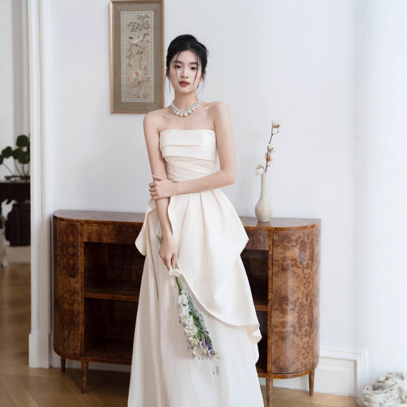 Vestido de Noiva Tomara que Ca - Strapless Bra Backless avaliação e preço